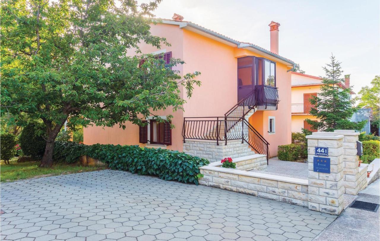 Gorgeous Apartment In Labin With Wifi ภายนอก รูปภาพ