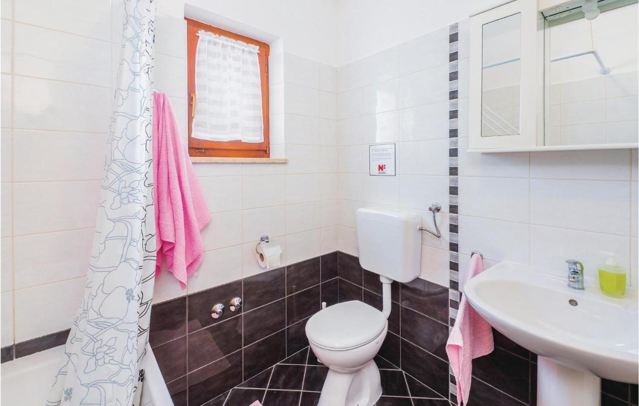Gorgeous Apartment In Labin With Wifi ภายนอก รูปภาพ