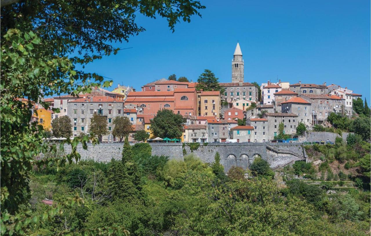 Gorgeous Apartment In Labin With Wifi ภายนอก รูปภาพ
